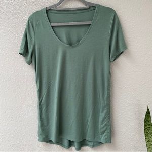 Athleta Short Sleeve Tee